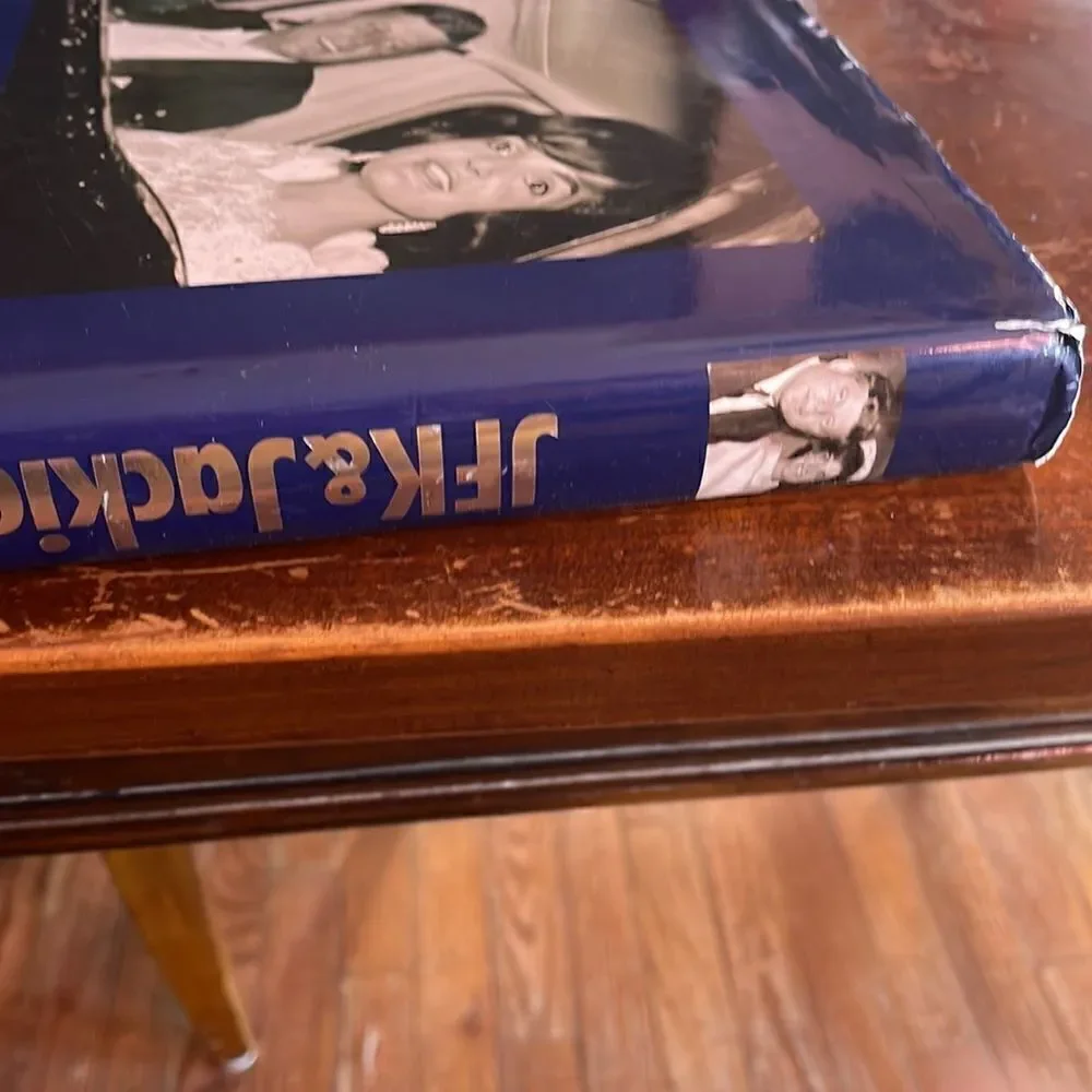 COFFEE TABLE BOOK JFK & JACKIE UNSEEN ARCHIVES